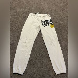 Free city sweatpants